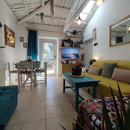 Jenoa, Sealight House