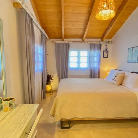 Holiday home Jenoa, Sealight House Agios Nikolaos (Zakynthos)
